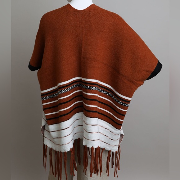 Rust Western Boho Fringed Ruana - Picture 2 of 2